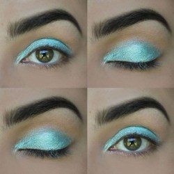 Tyrkysové perleťové sypké oční stíny Turquoise market by Solange 2g
